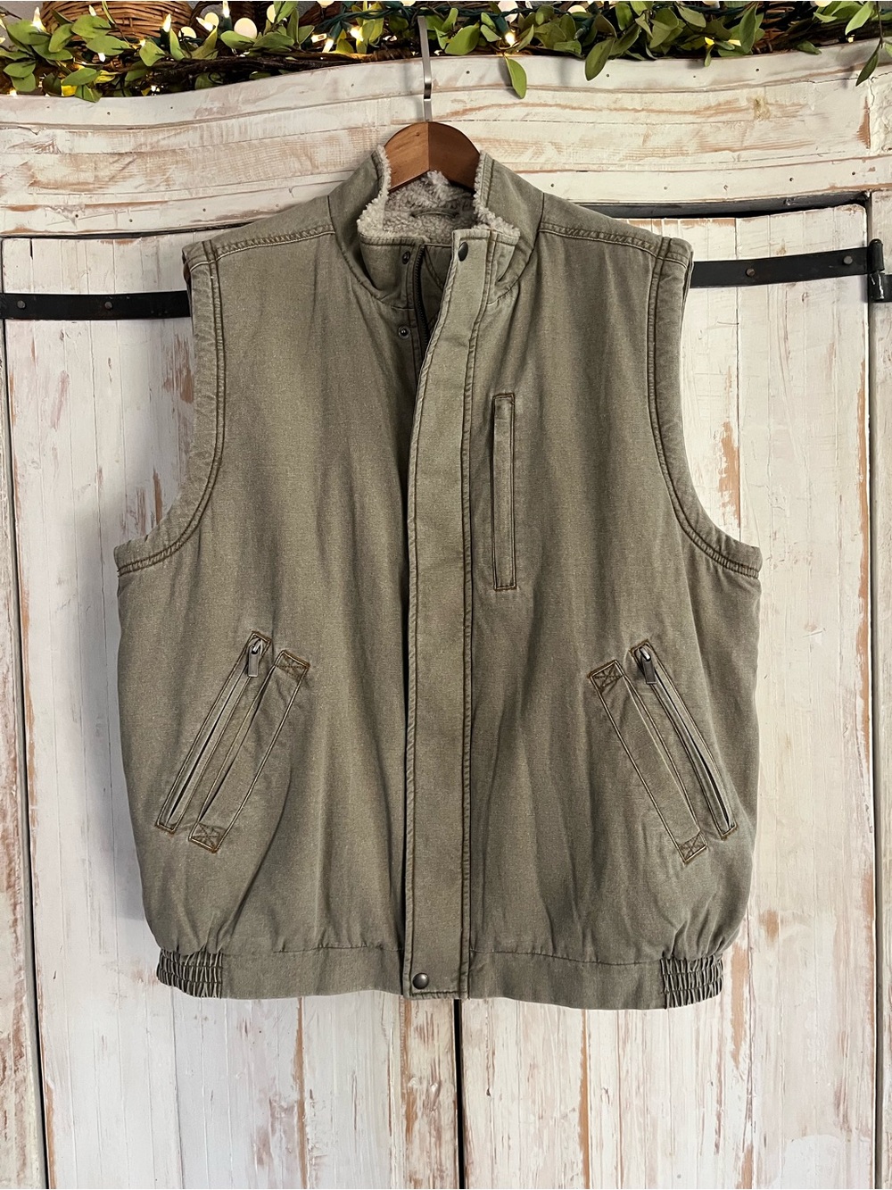 Vintage Rustic Ridge Heavy Duty Sherpa Lined Vest